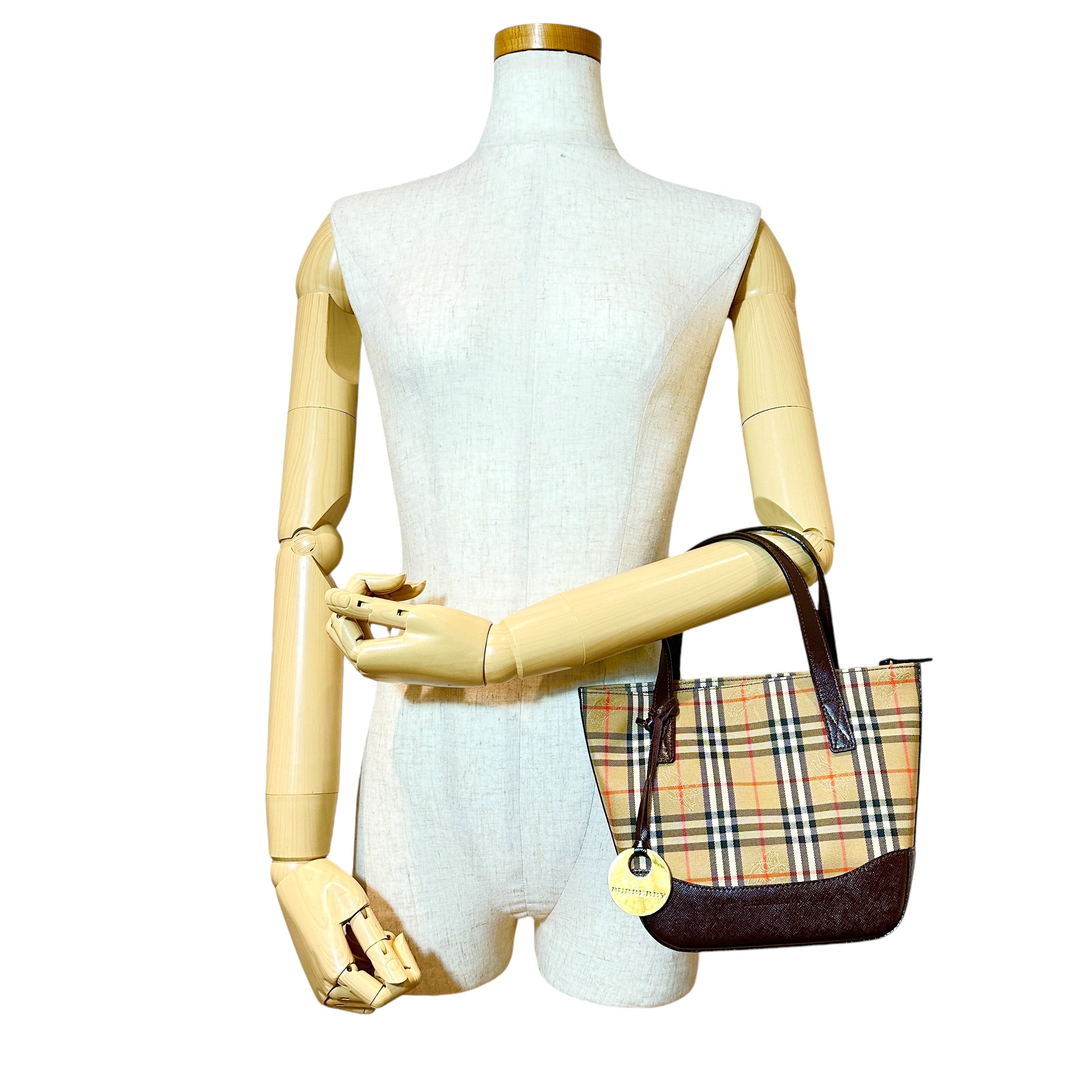 Burberry バーバリー ノバチェック ハンドバッグ