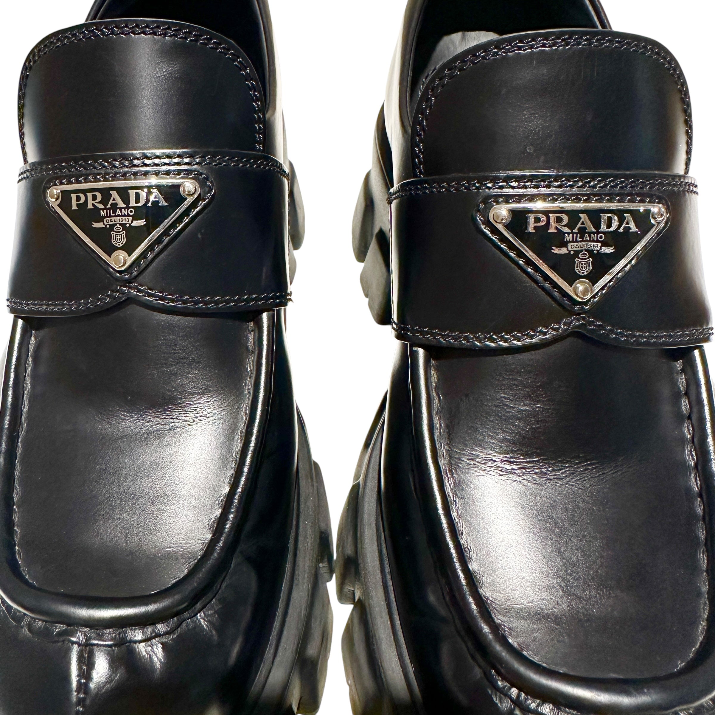 PRADA プラダ ローファー