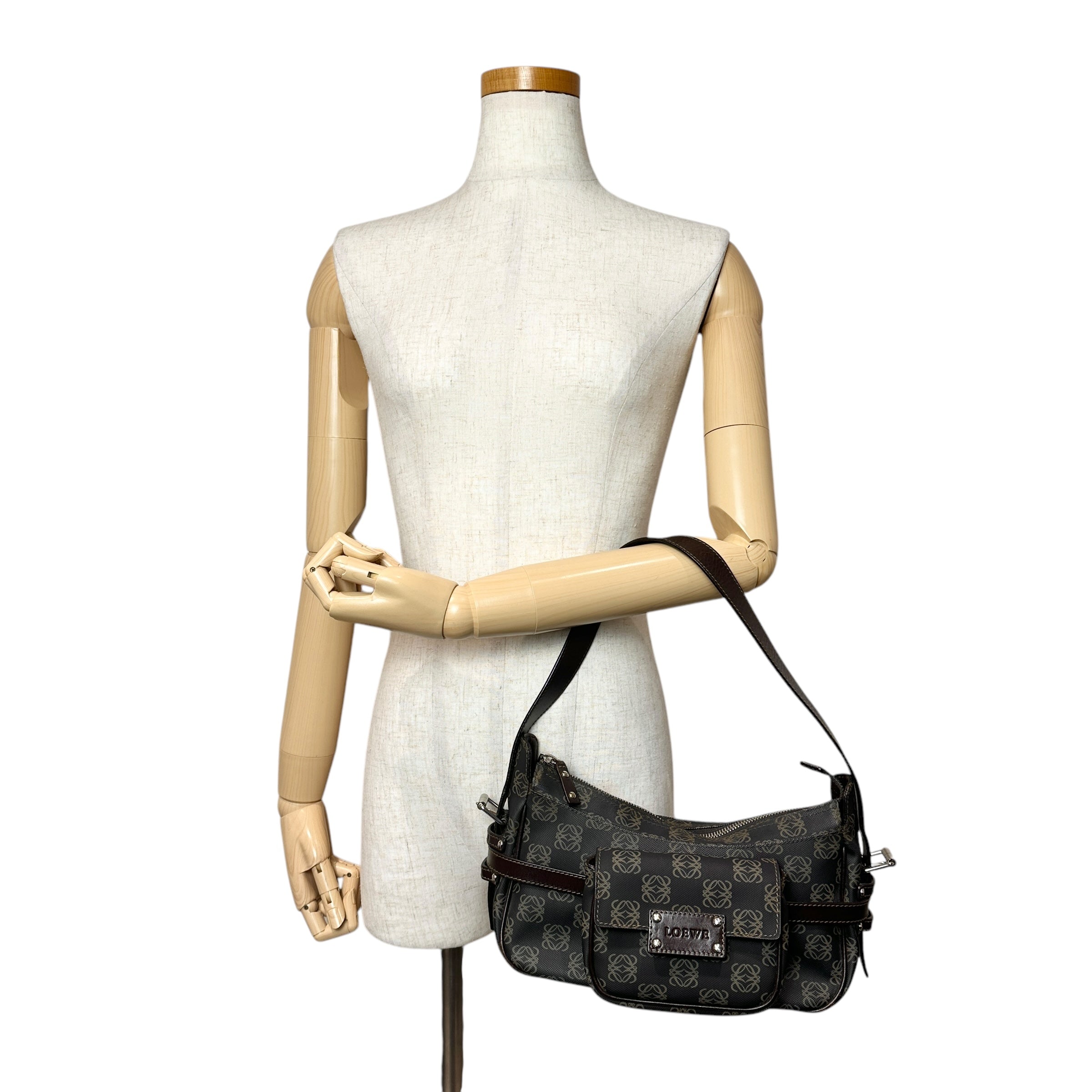 LOEWE ロエベ アナグラム ワンショルダーバッグ