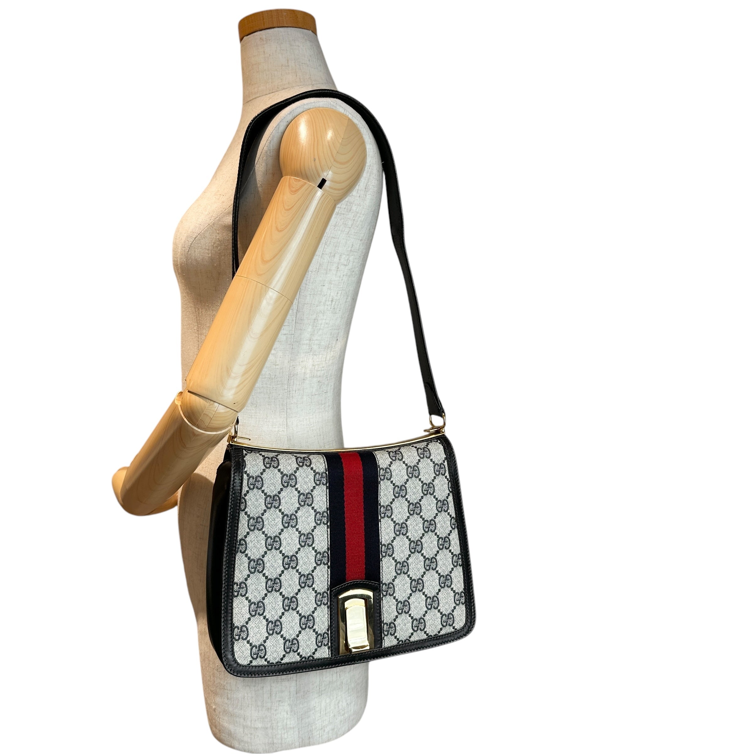 GUCCI グッチ ショルダーバッグ
