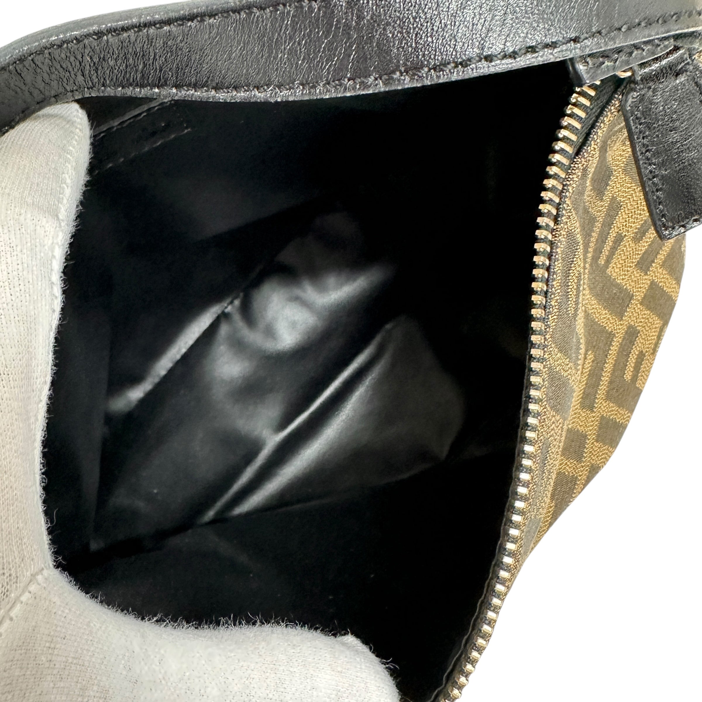 FENDI フェンディ ズッカ ハンドバッグ