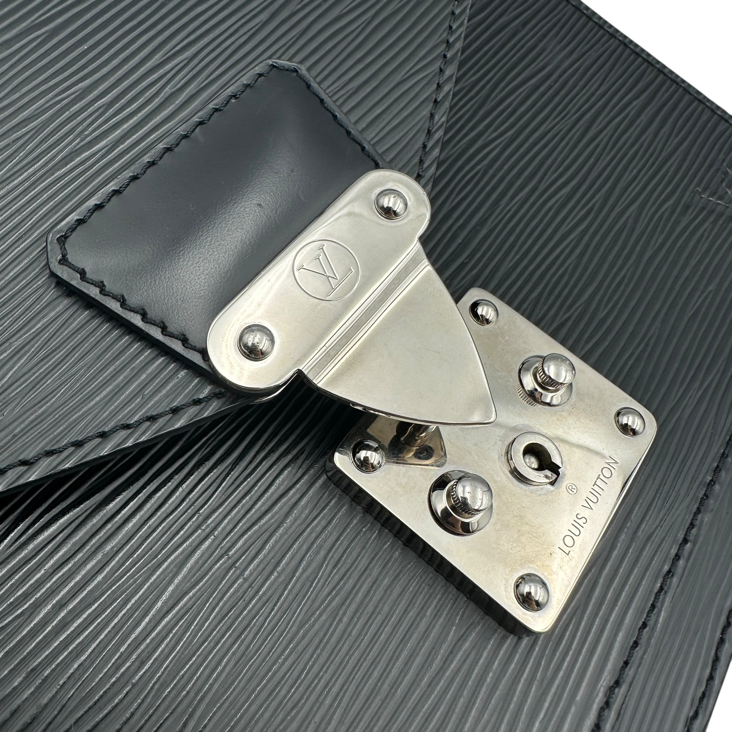 LOUIS VUITTON ルイ・ヴィトン エピ モンソー ブラック