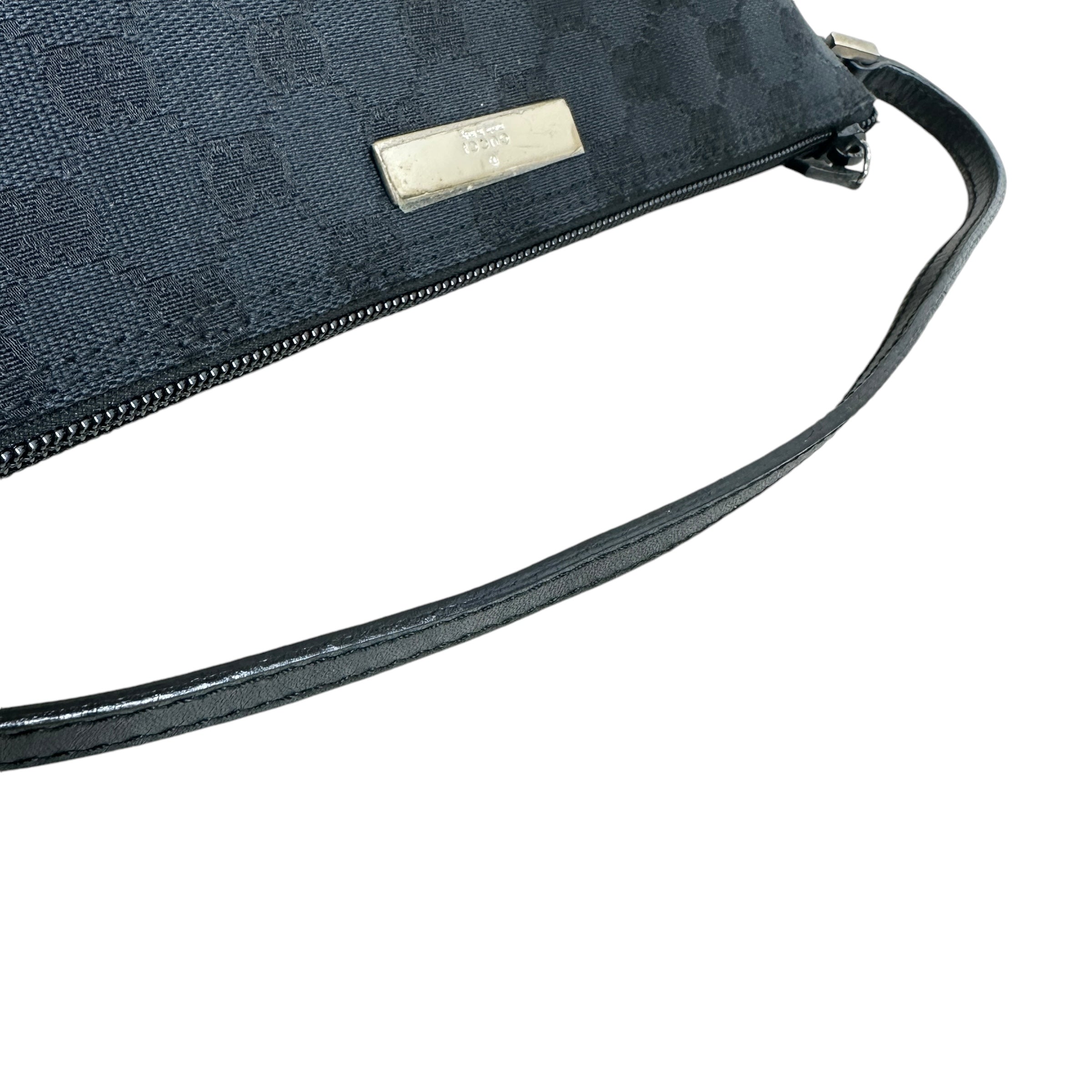 GUCCI グッチ GG柄 ポーチ