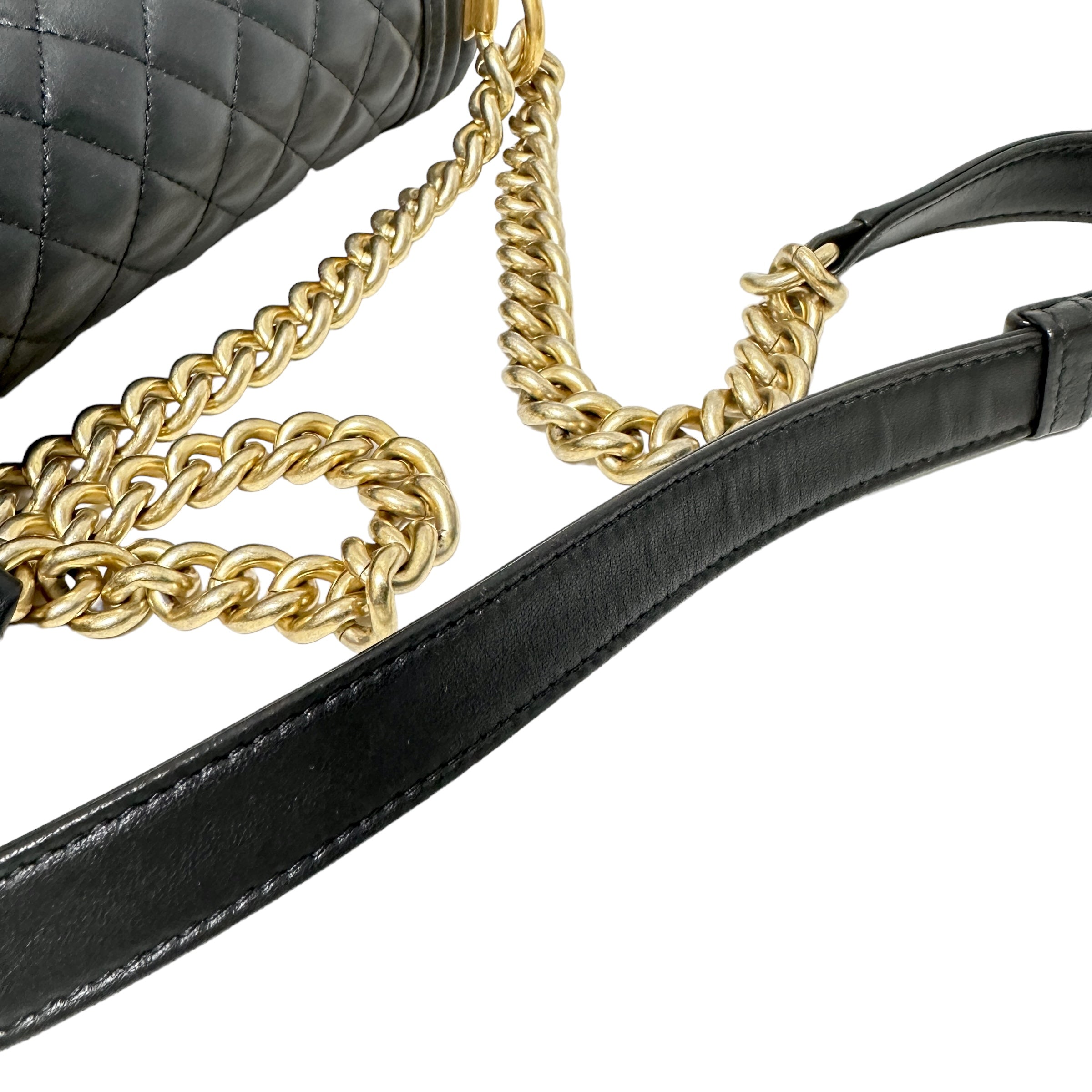 CHANEL シャネル ボーイシャネル 25 チェーンショルダー