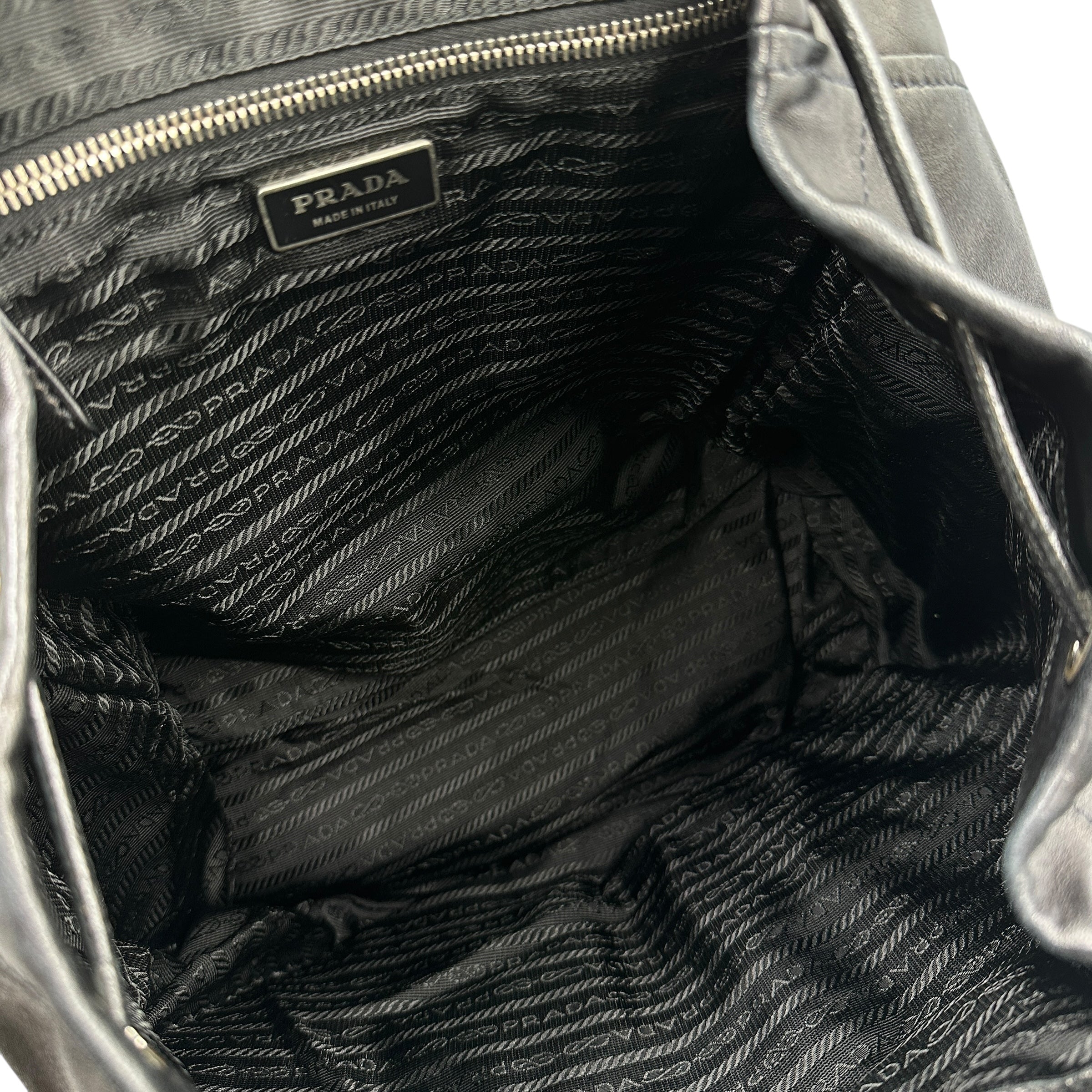 PRADA プラダ レザー リュック