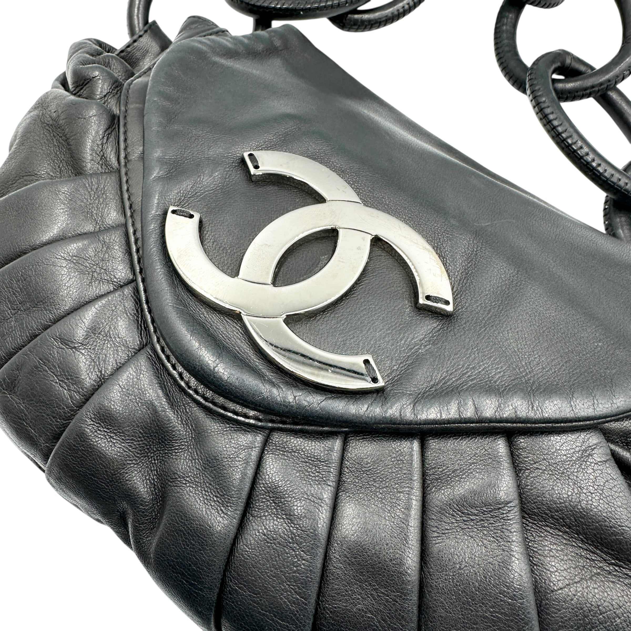 CHANEL シャネル レザーチェーン ショルダーバッグ