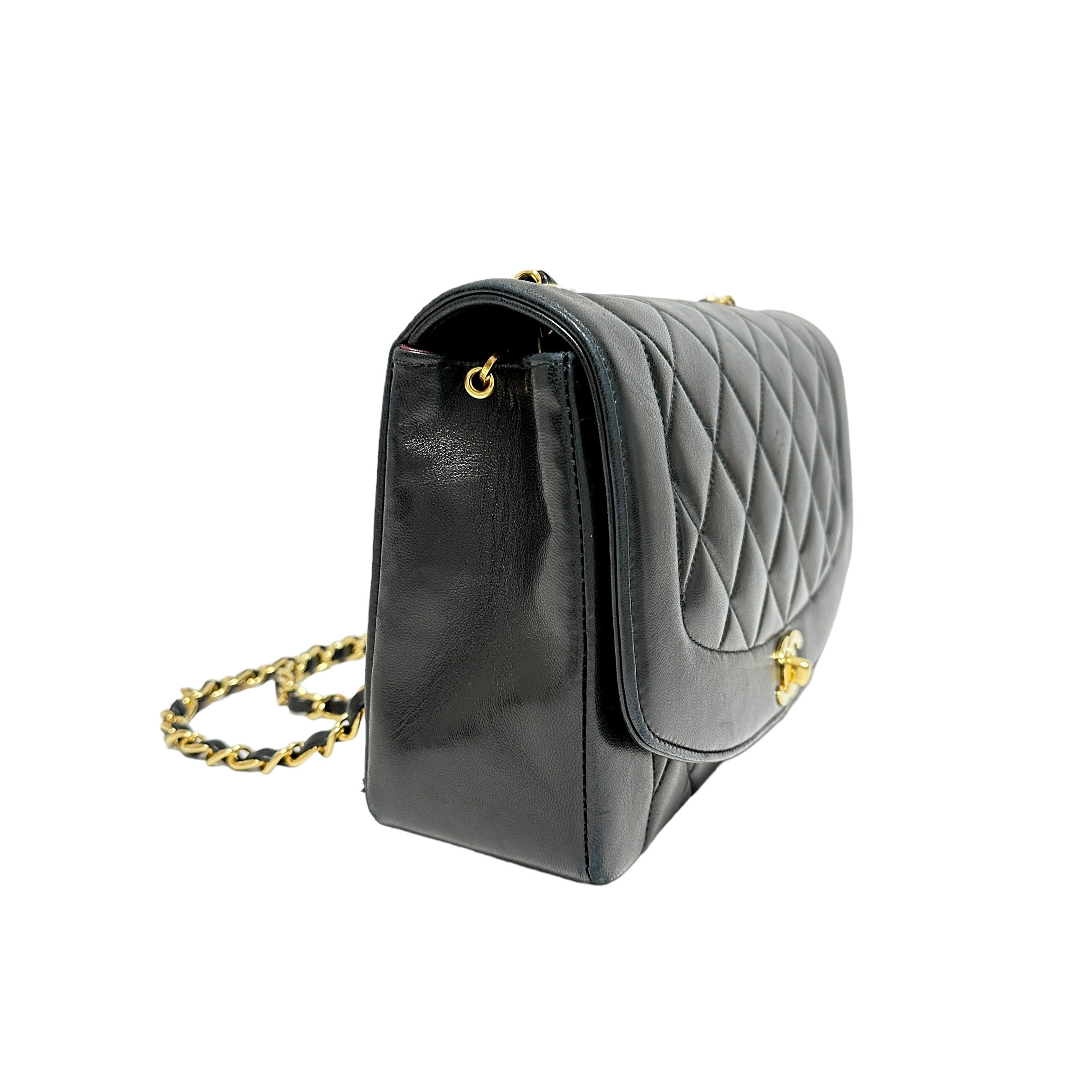 CHANEL シャネル ダイアナ チェーンショルダー