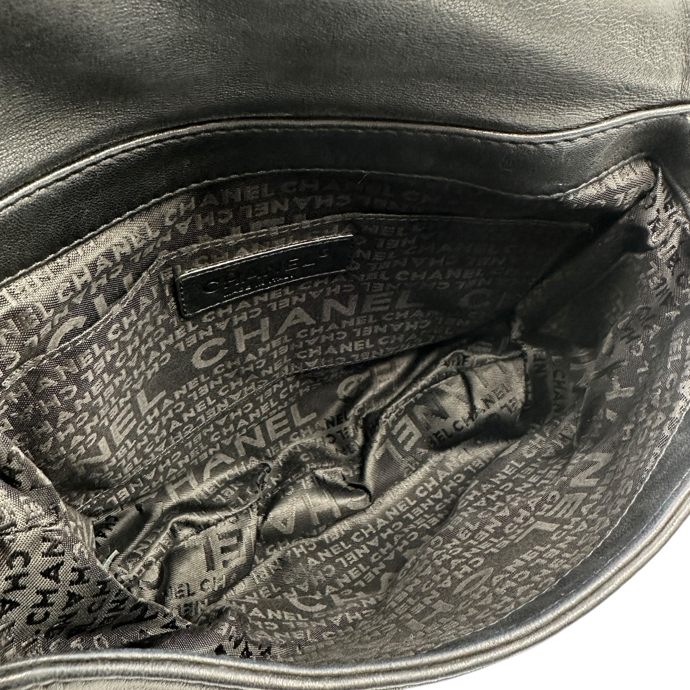 CHANEL シャネル レザーチェーン ショルダーバッグ