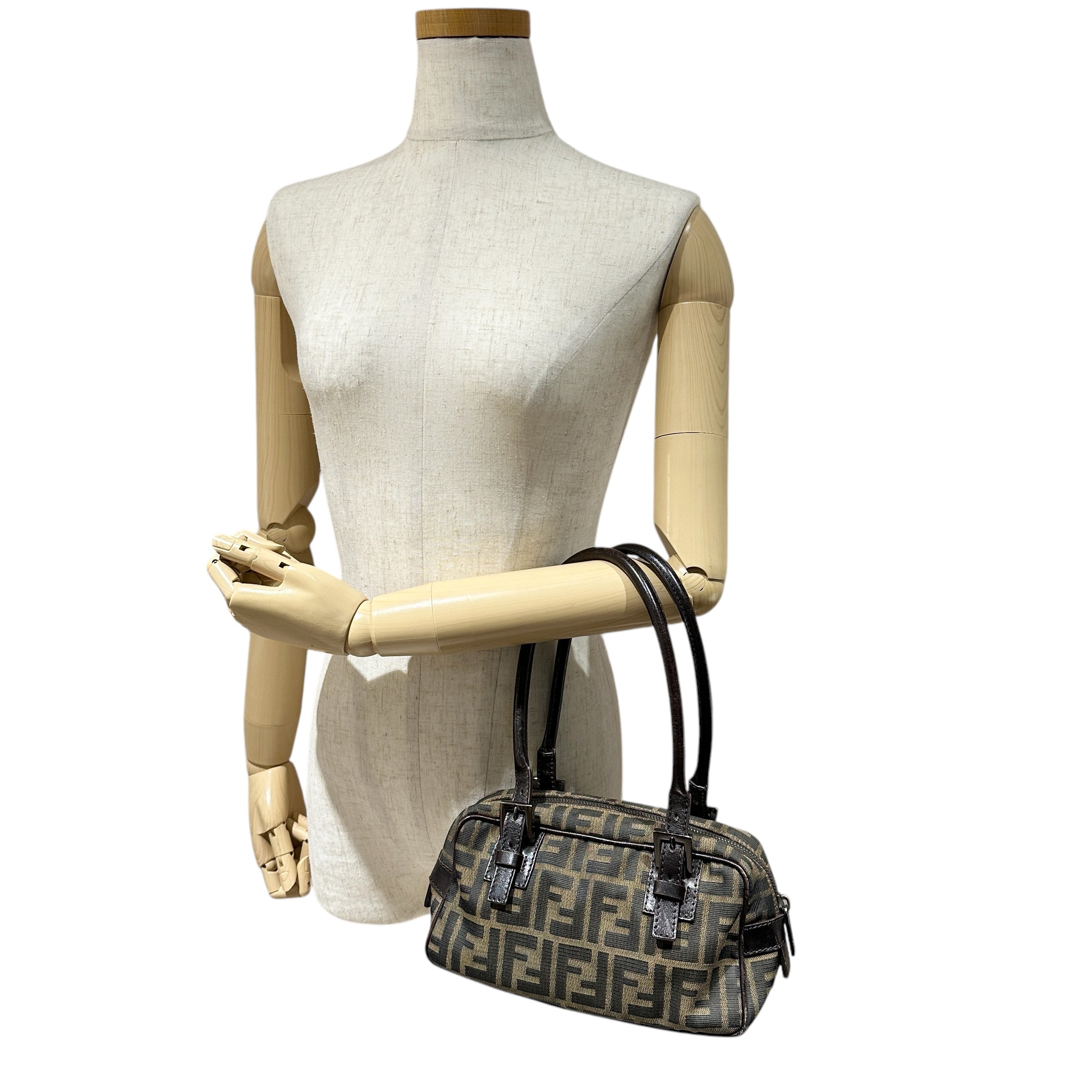 FENDI フェンディ ズッカ ワンショルダーバッグ