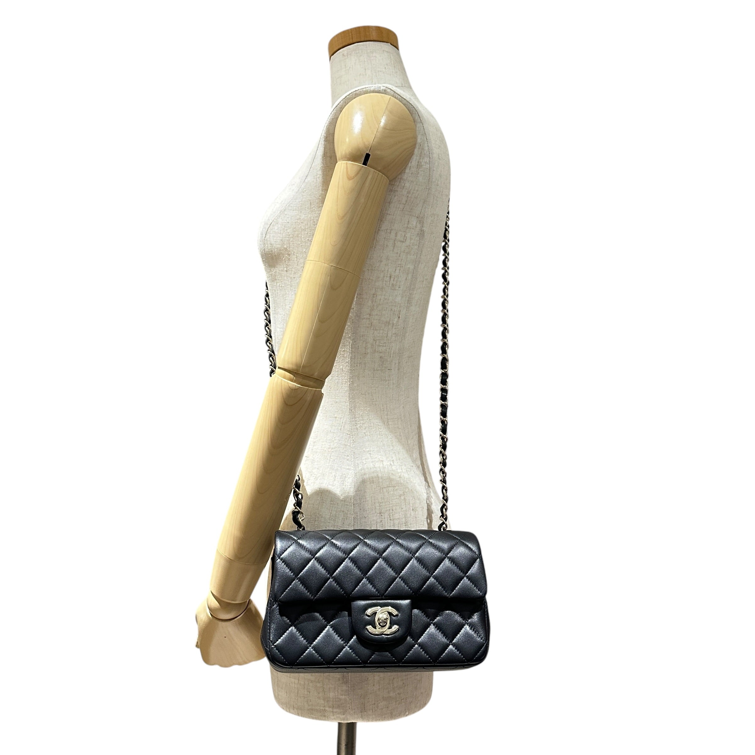 CHANEL シャネル マトラッセ20 チェーンショルダーバッグ