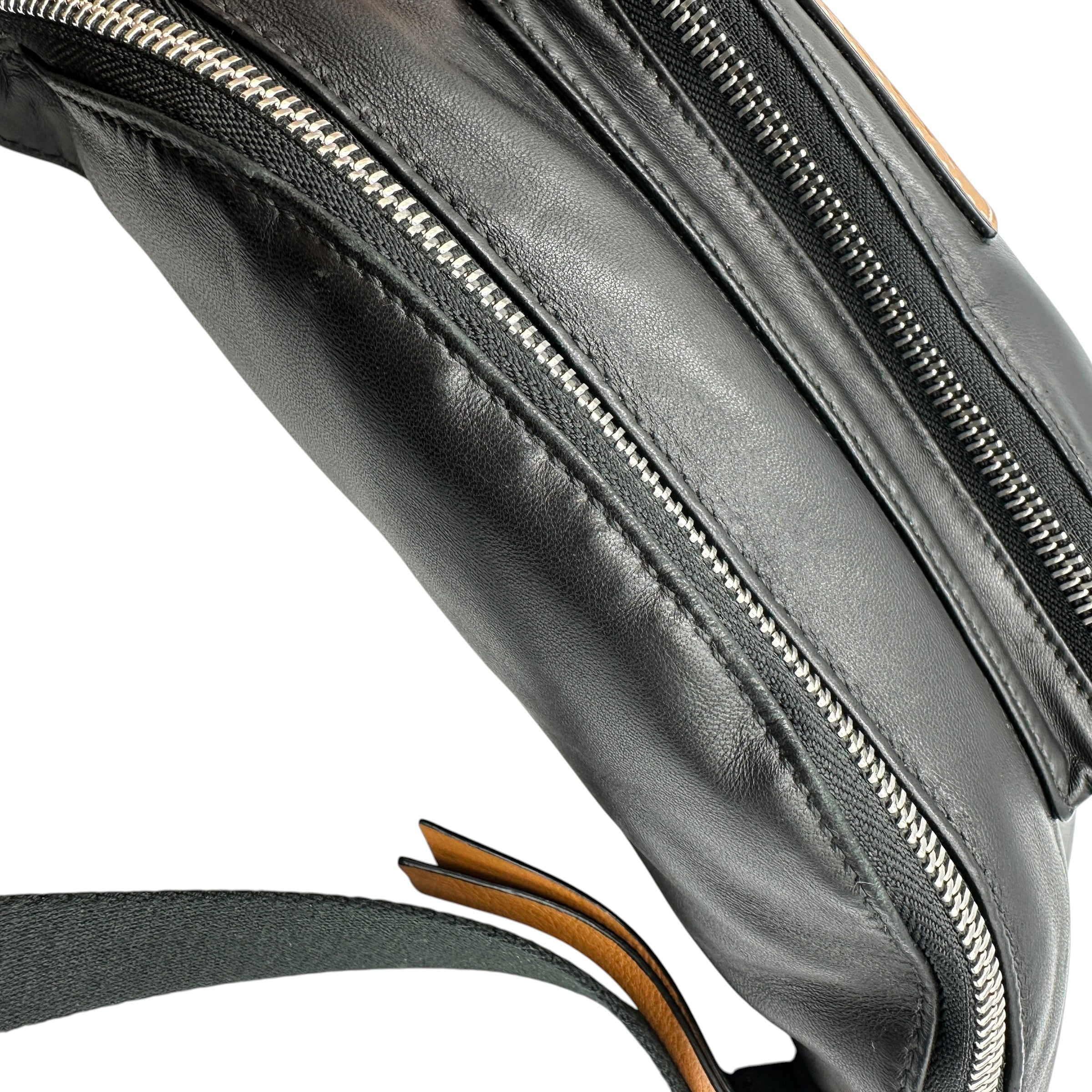LOEWE ロエベ パフィー バムバッグ ボディバッグ