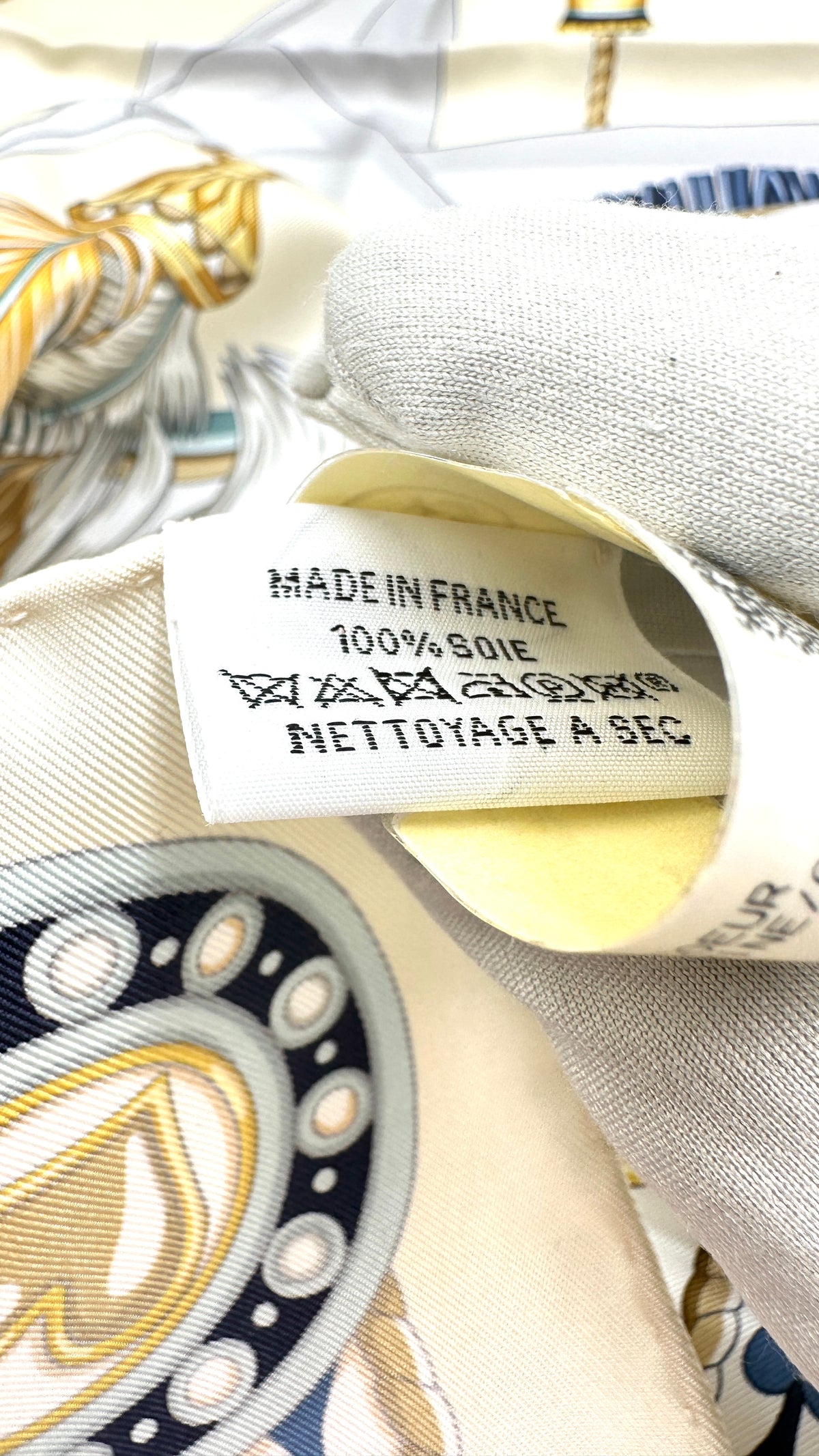 HERMES エルメス カレ90 アルネ・ドゥ・クール