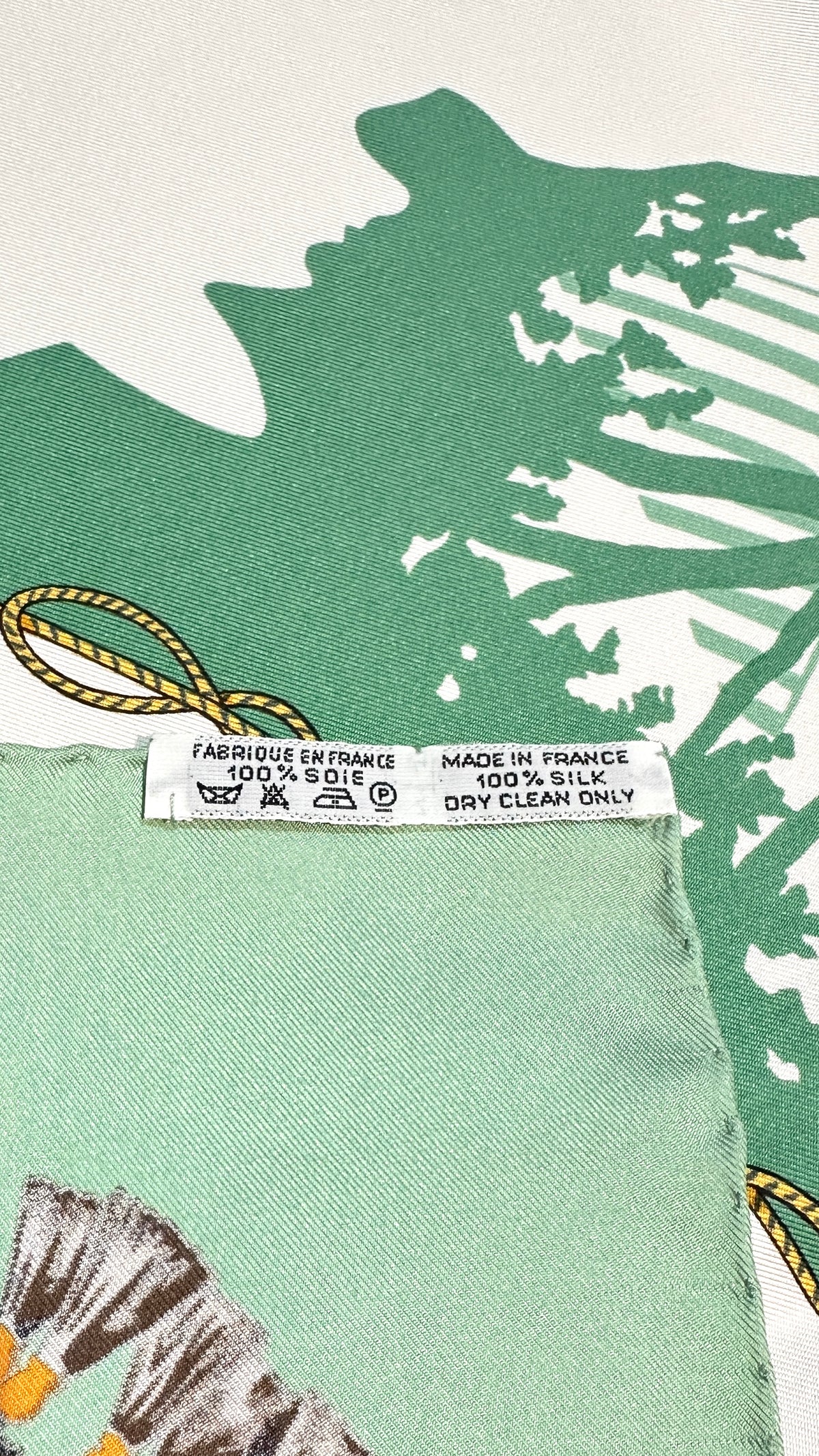 HERMES エルメス カレ90 セビリアの休日