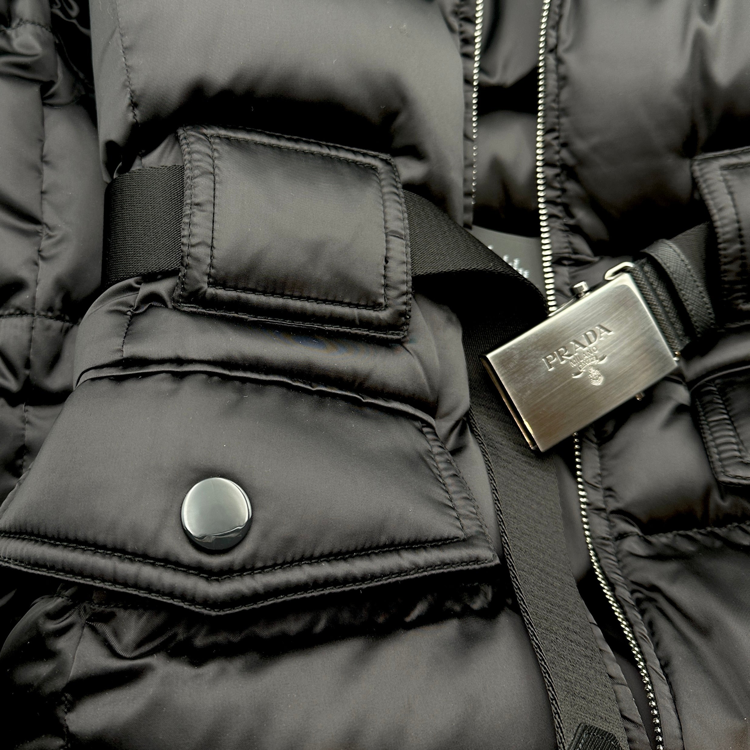 PRADA プラダ ダウンコート リアルファー #40(Mサイズ)