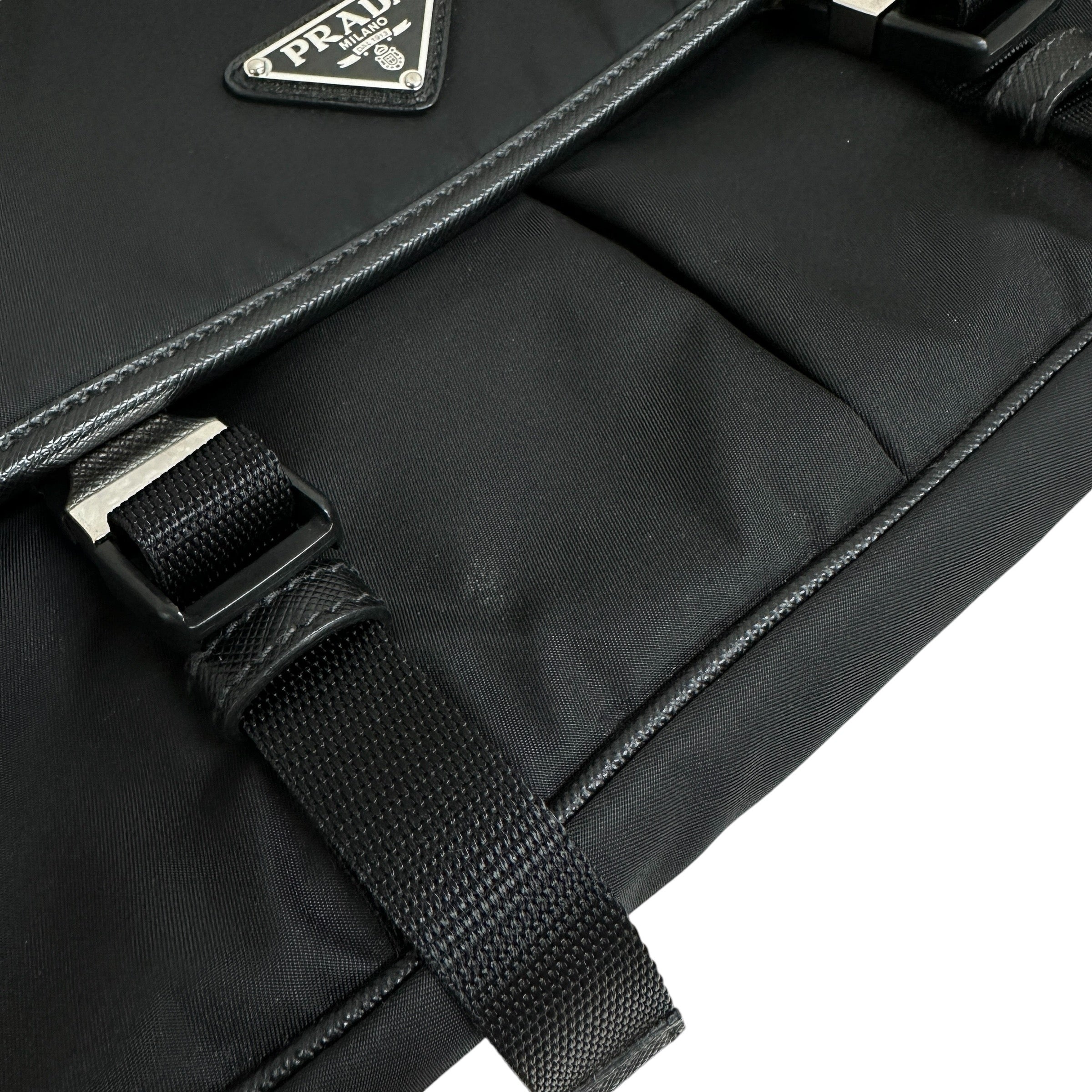 PRADA プラダ テスート メッセンジャーバッグ