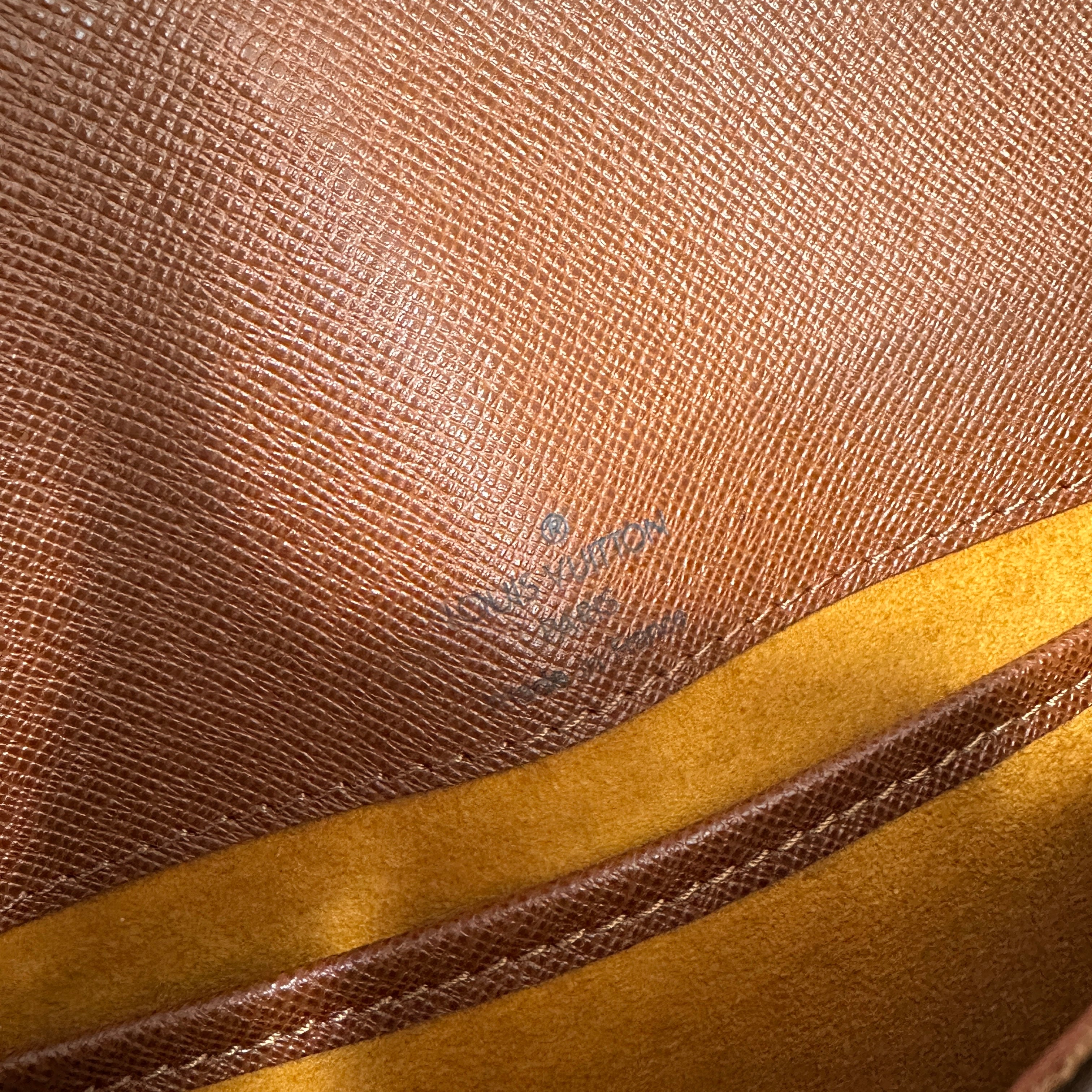 LOUIS VUITTON ルイ・ヴィトン モノグラム ミュゼットタンゴ