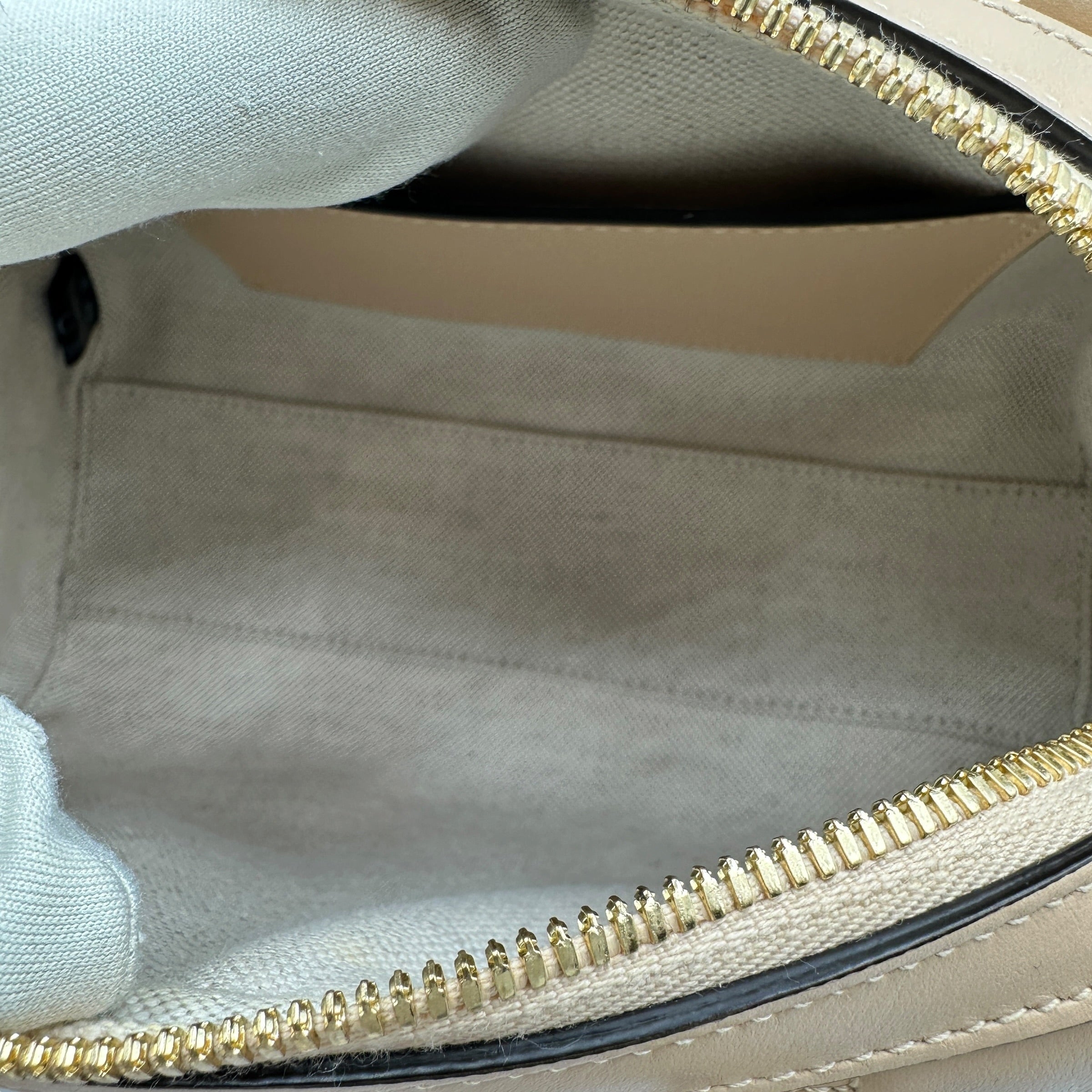 GUCCI グッチ 702251 GGマトラッセ 2WAYバッグ