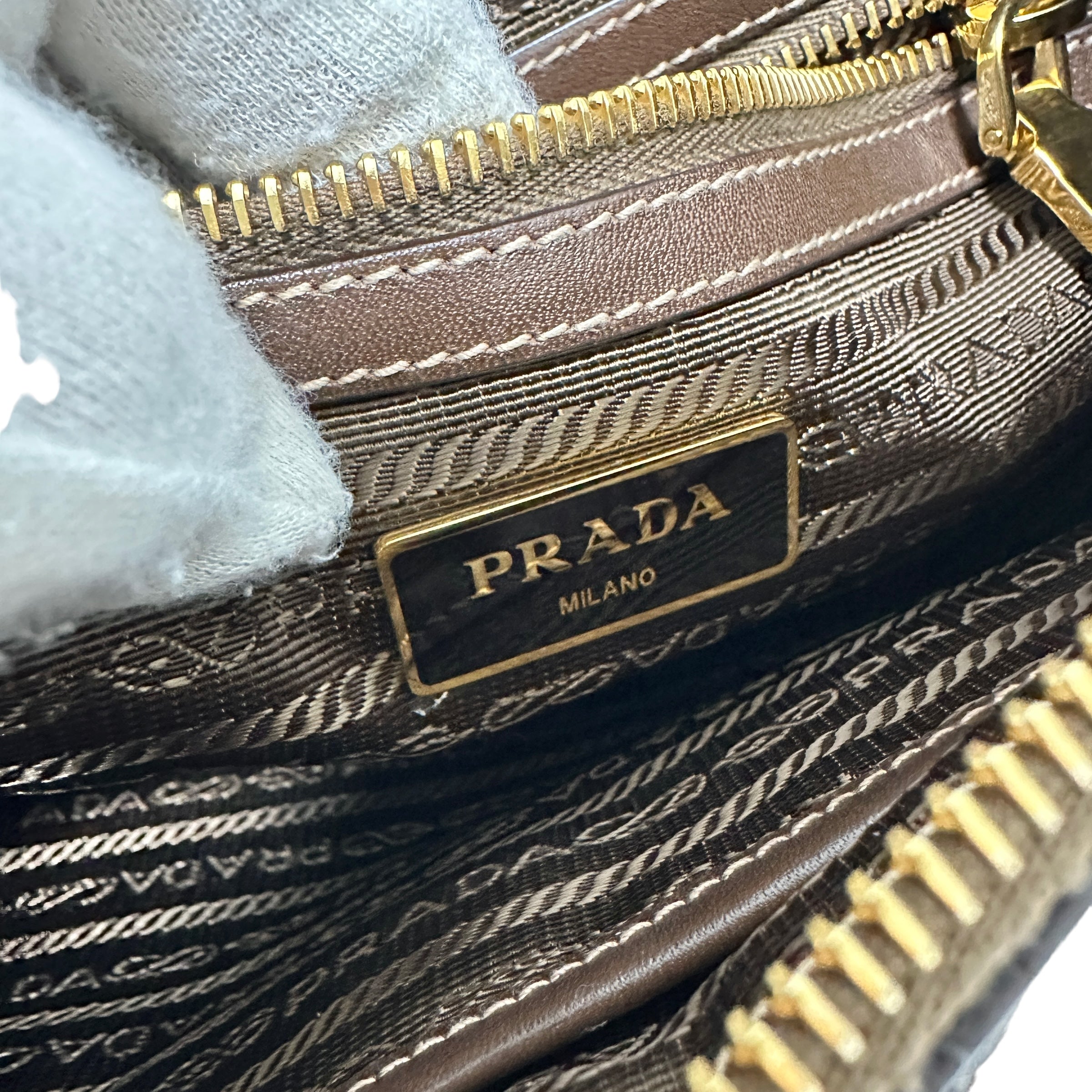 PRADA プラダ ショルダーバッグ