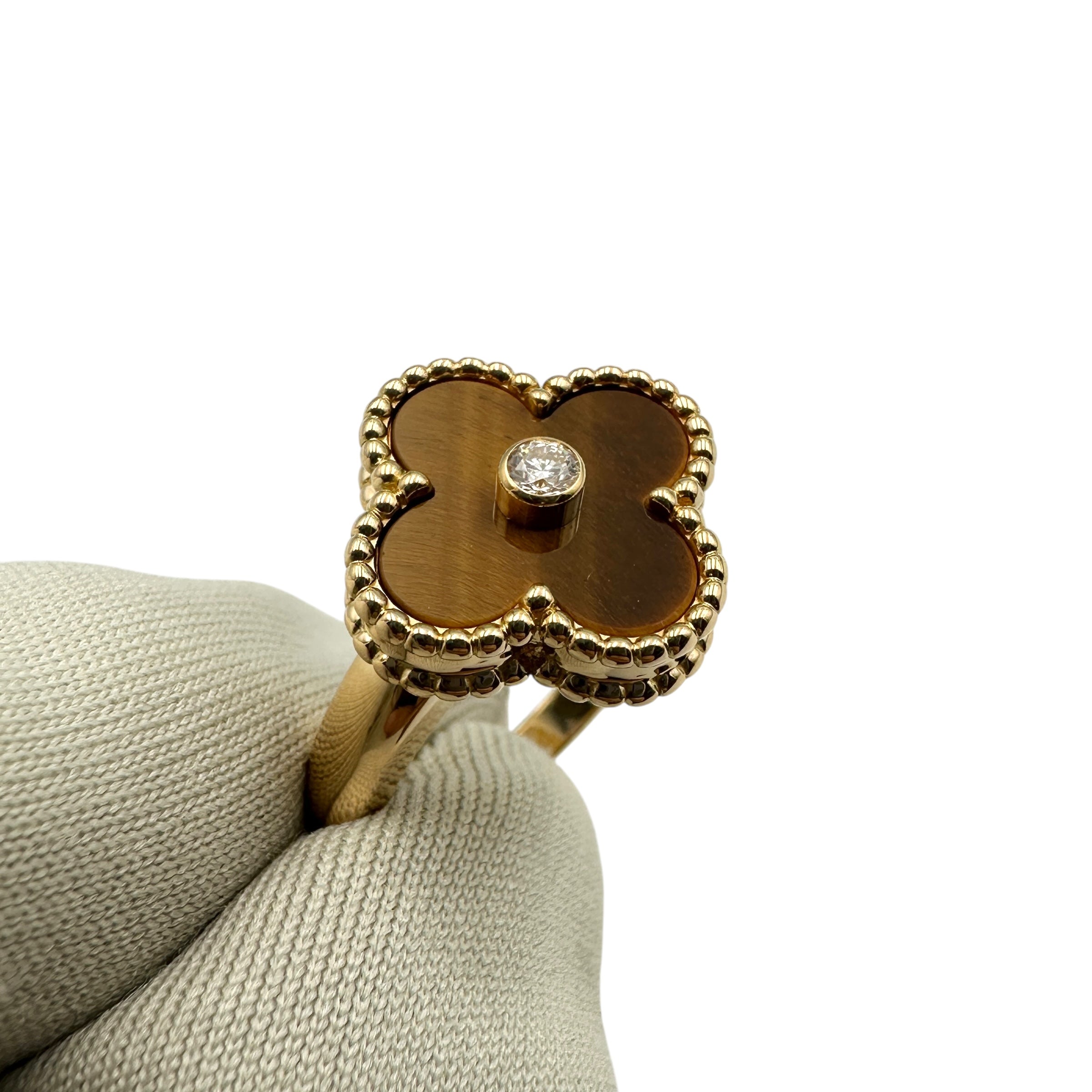 VanCleef & Arpels ヴァンクリーフ&アーペル アルハンブラ リング ダイヤ タイガーアイ