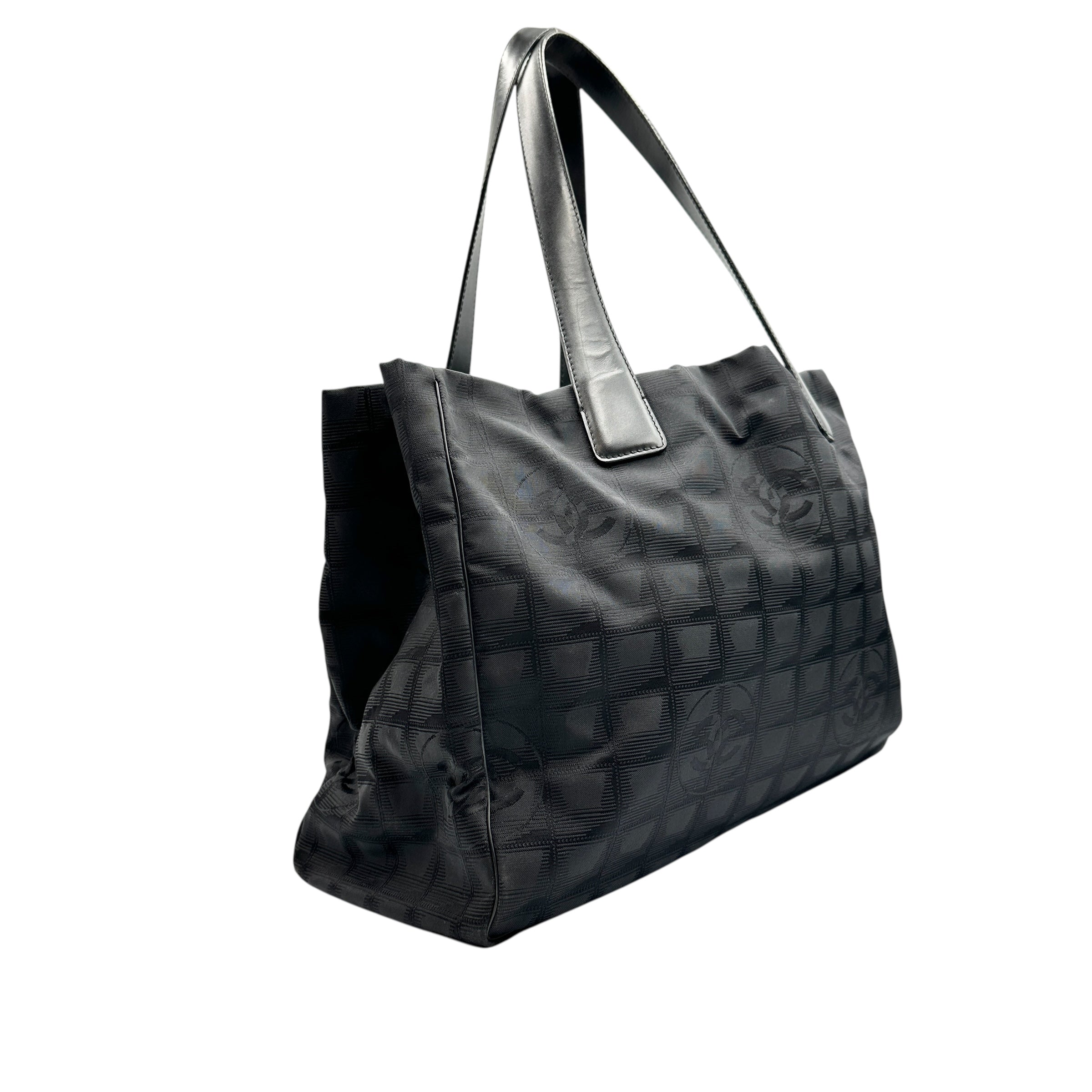 CHANEL シャネル ニュートラベルライン トートバッグ