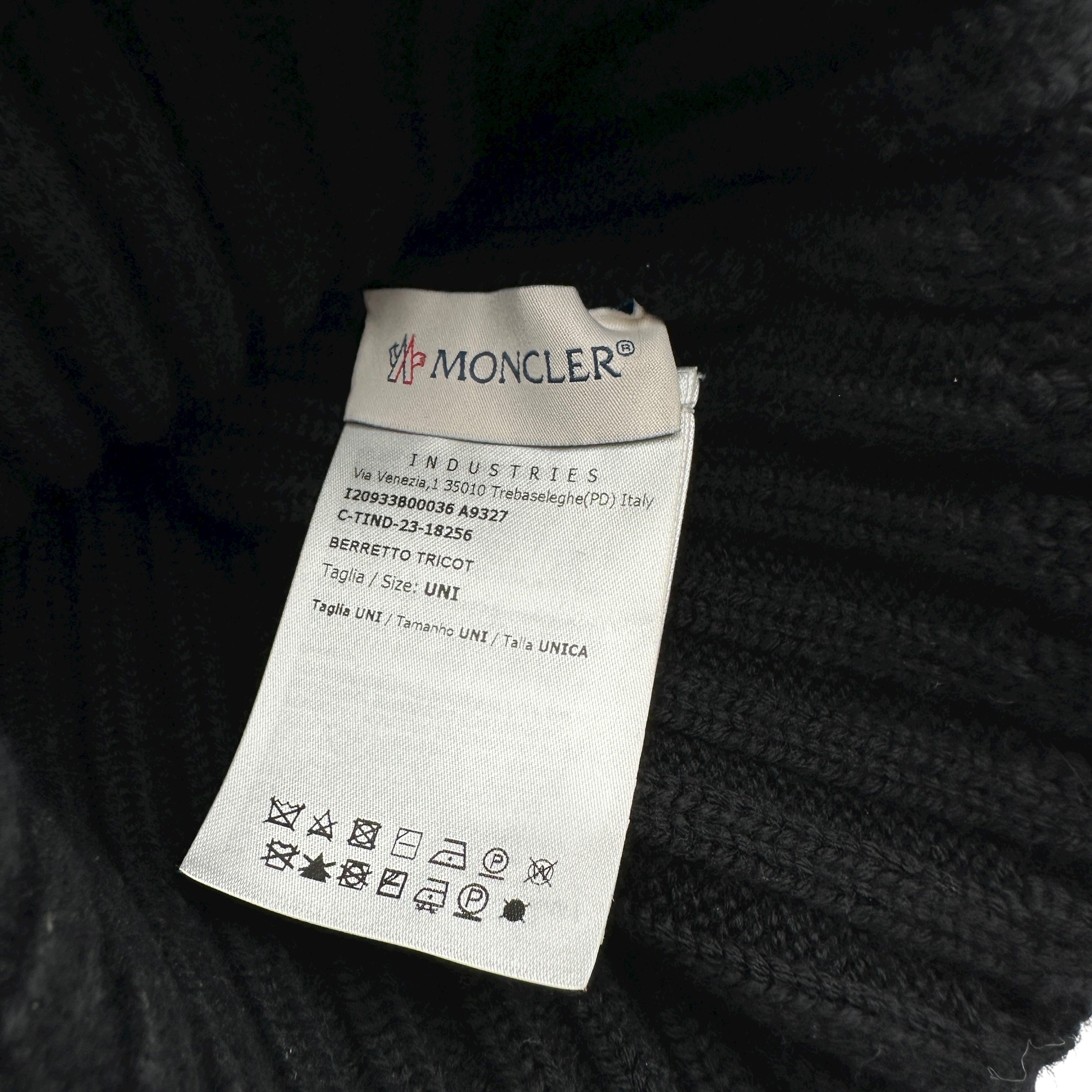 Moncler モンクレール ニット帽