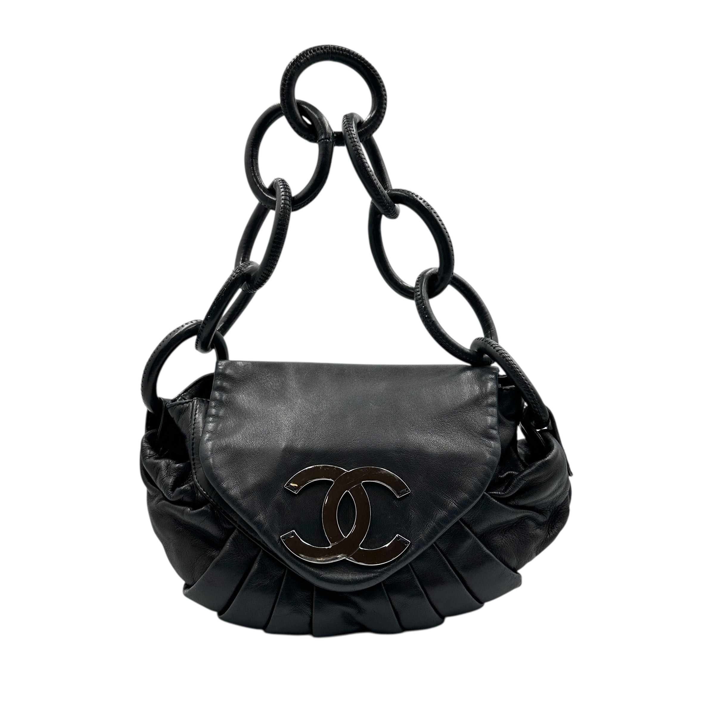 CHANEL シャネル レザーチェーン ショルダーバッグ