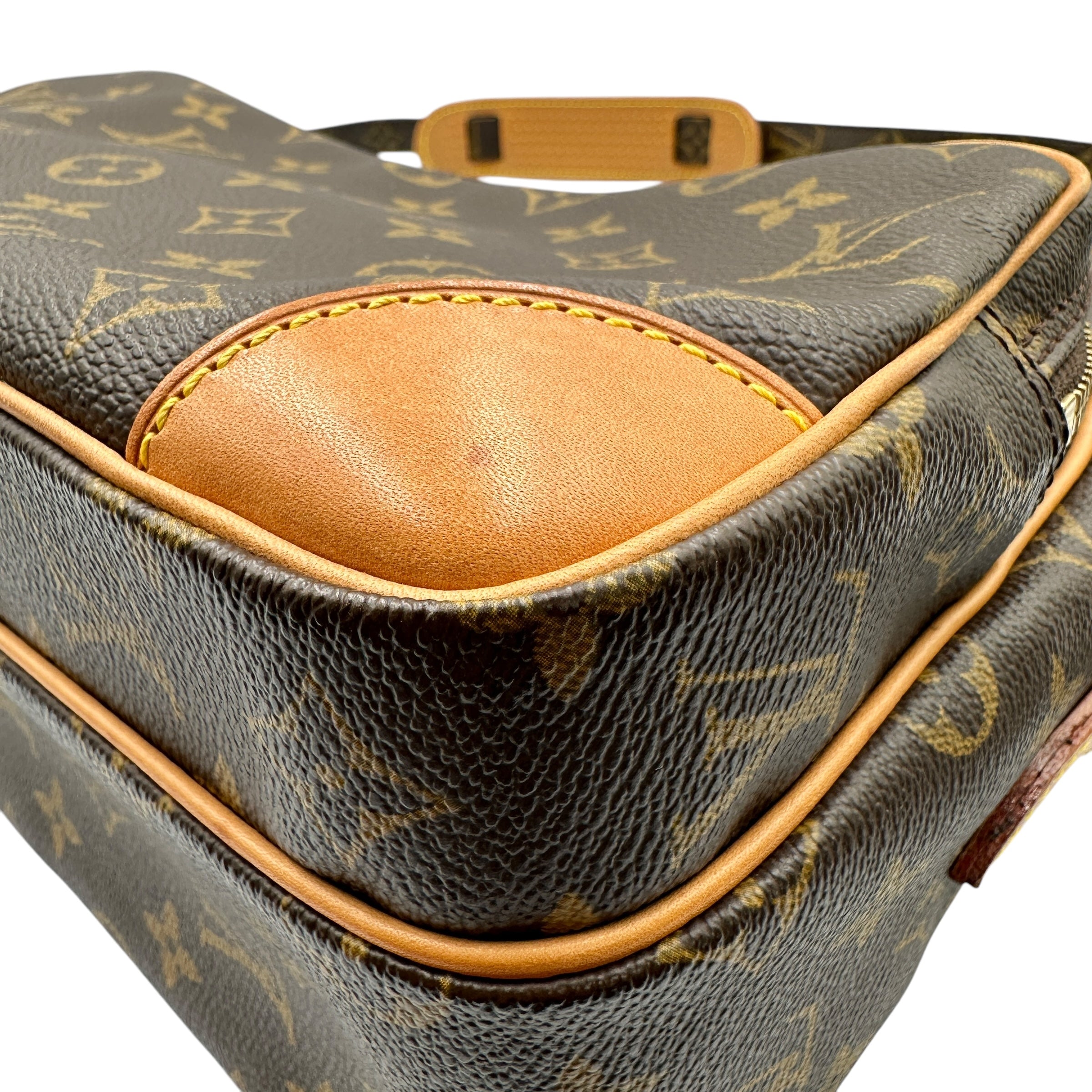 LOUIS VUITTON ルイ・ヴィトン モノグラム ナイル