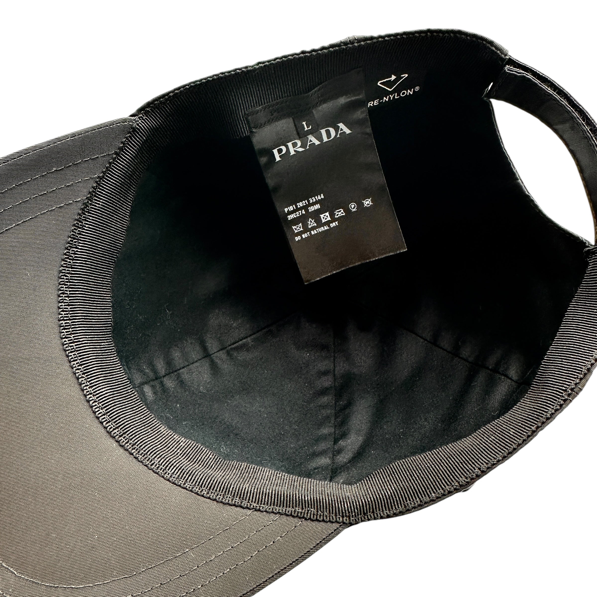 PRADA プラダ ベースボールキャップ