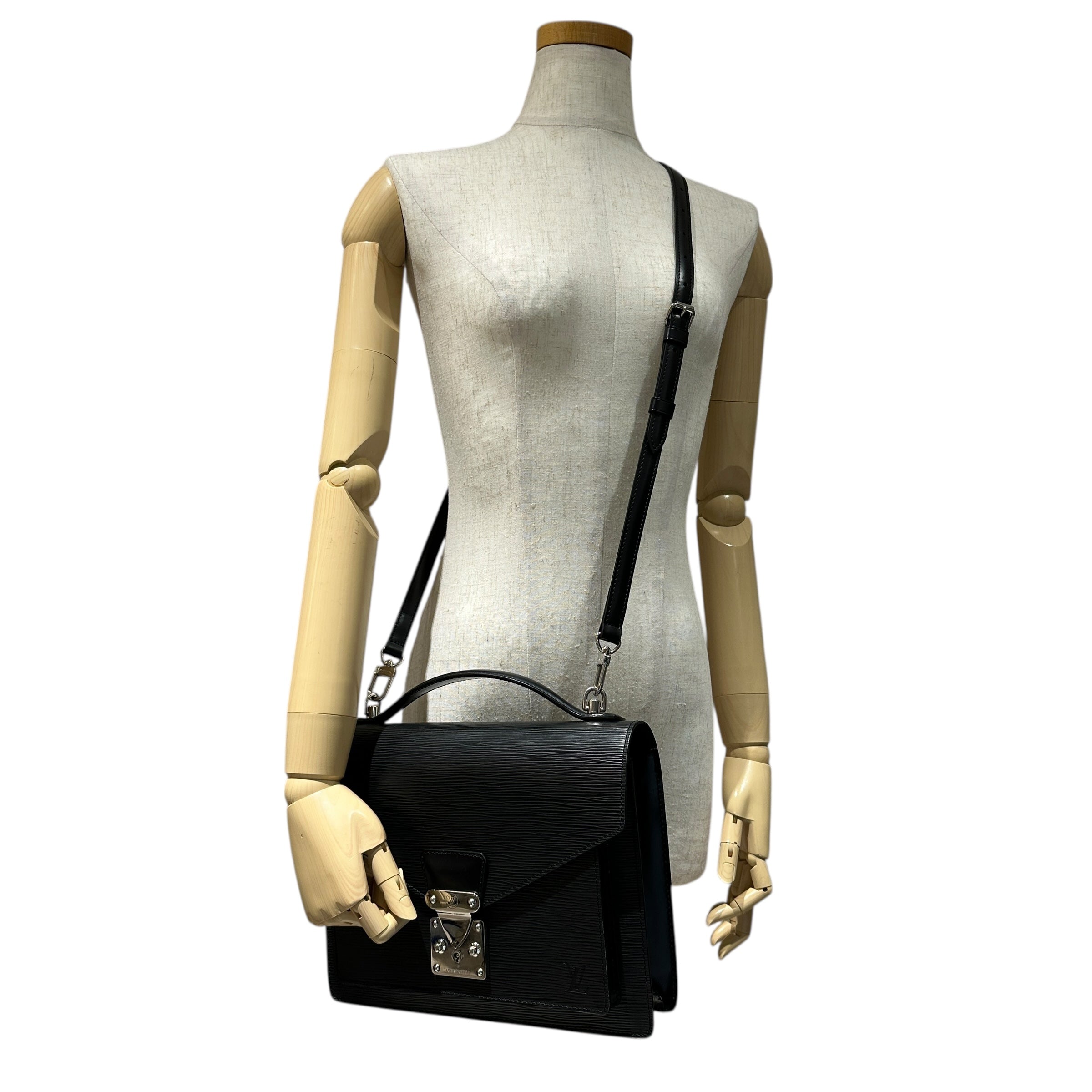 LOUIS VUITTON ルイ・ヴィトン エピ モンソー ブラック