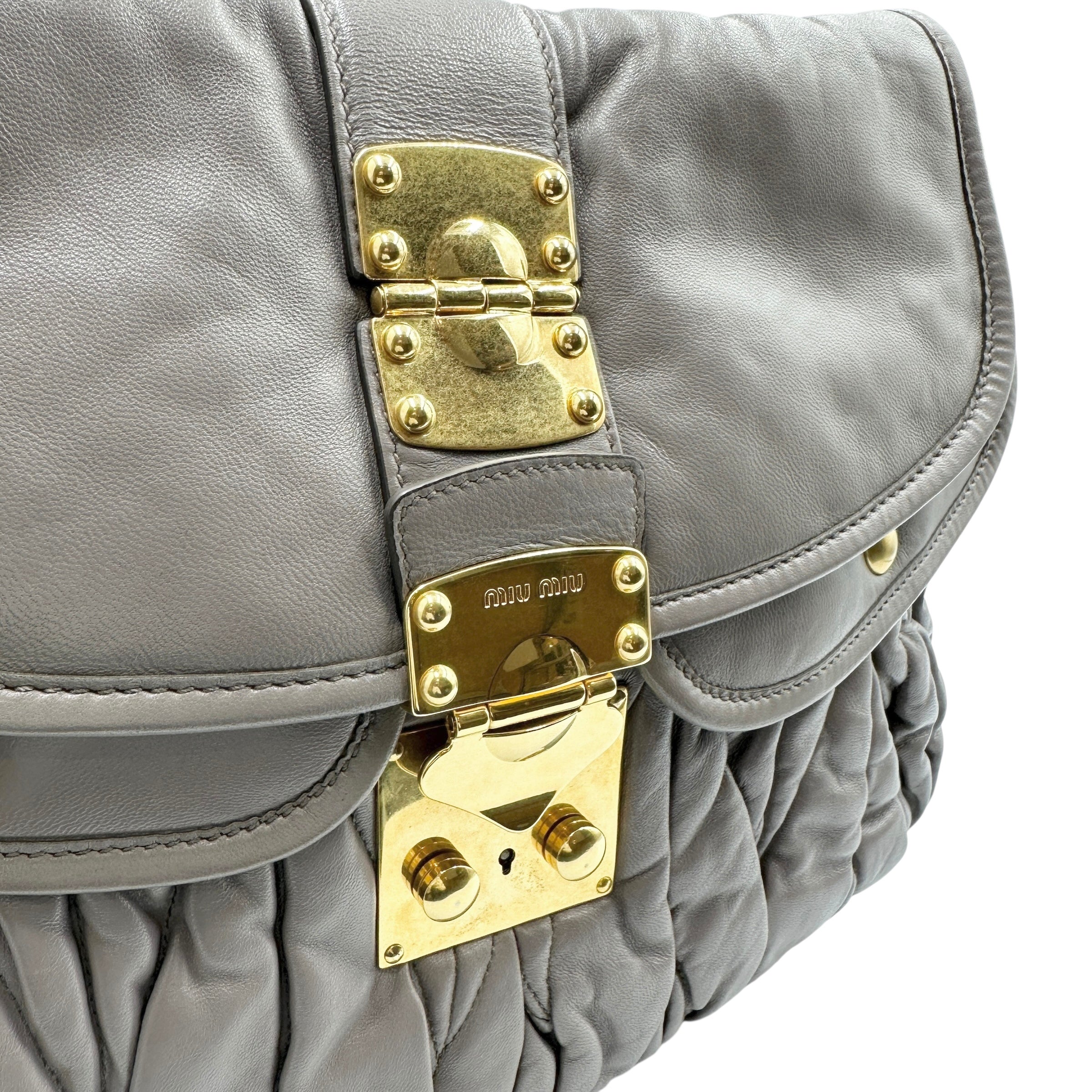 miu miu ミュウミュウ マテラッセ 2WAYバッグ