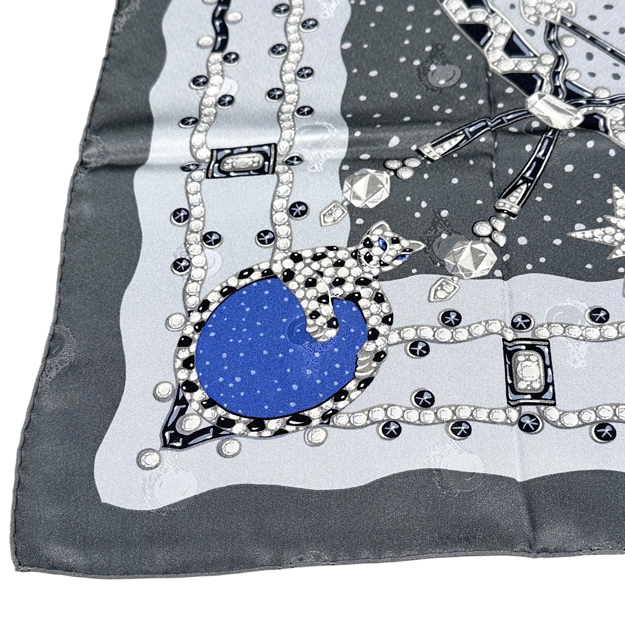 Cartier カルティエ スカーフ